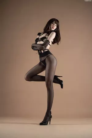 拉脱维亚Coser美女CandyBall-No.047 – Nylon Dance 主题写真 [32P]