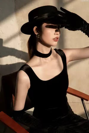 [YITUYU艺图语]No.20250288_02.14 赫本复古 SUNNY  [24P]