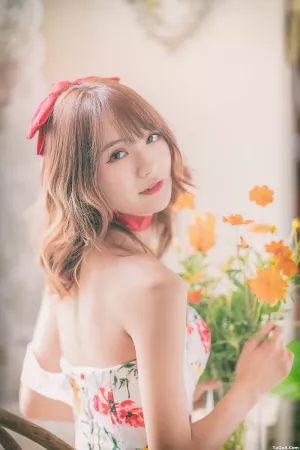 颜值博主_兔子Zzz不吃胡萝卜_No.057 – 香奈儿 主题写真 [31P]