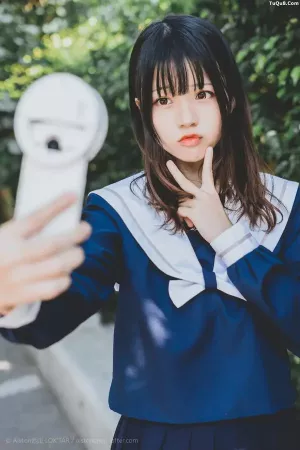 动漫博主桜桃喵No.109 - 《自拍》 主题写真 [8P]