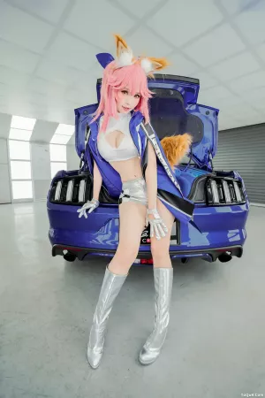 Coser妹子_ElyEE子_No.045 玉藻前-赛车 主题写真 [33P]