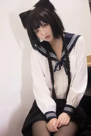 Coser美女疯猫ss No.075 - 2022新春生日本04 制服少女 主题写真 [80P]