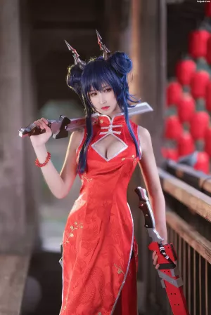 国产Coser美女三度_69-No.011 – 明日方舟 陈 主题写真 [12P]