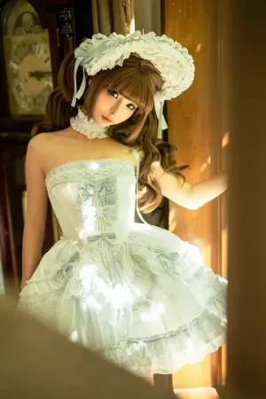 Coser美女蠢沫沫No.286 – 公主裙 主题写真 [31P]