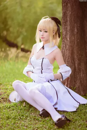 台湾Coser美女_Arty亚缇_No.008 – 阿尔托莉雅Lily 主题写真 [60P]