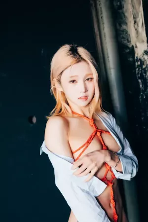 韩国美女模特_Taeri_No.002 – Loozy Enslave (+S.Ver) [81P]