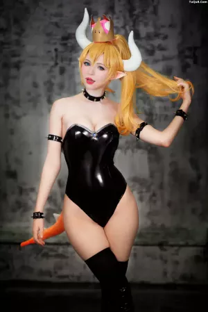 爱尔兰Coser美女_Peach milky_No.009 – Bowsette 主题写真 [10P]