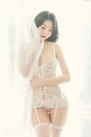 韩国美女模特Yuna-No.029 – [SAINT Photolife] See through Yuna 主题写真 [71P]
