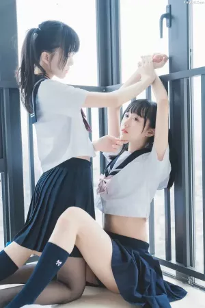 动漫博主桜桃喵No.115 - 桜桃喵&木绵绵OwO - 她 主题写真 [37P]