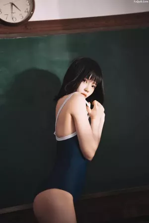 动漫博主桜桃喵No.251 - 教室死库水 主题写真 [48P]