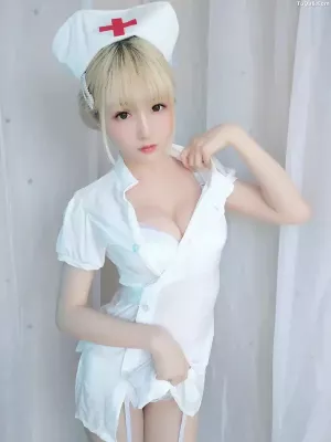 Coser美女星之迟迟No.009 - 夜勤病栋 主题写真 [61P]
