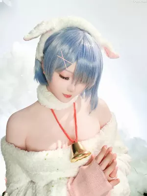 Coser美女星之迟迟No.215 - 24年01月计划蕾姆 绵羊ver 主题写真 [38P]