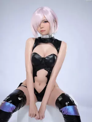 越南Coser美女ZinieQ-No.061 – FGO Mashu VR 主题写真 [35P]
