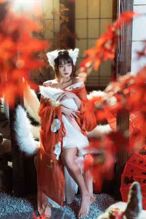 颜值博主_兔子Zzz不吃胡萝卜_No.013 – 九尾狐 主题写真 [25P]