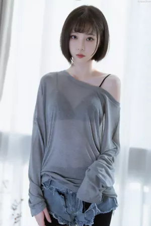 动漫博主_许岚LAN_No.027 – 半透毛衣 主题写真 [40P]