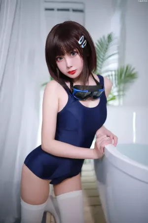 人气Coser美女您的蛋蛋-No.009 – 夏日泳装 浴缸 主题写真 [40P]