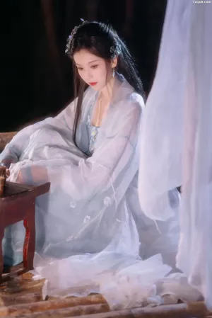 [YITUYU艺图语]No.20250538_03.13 雾妄言仿妆 可可k_ [22P]