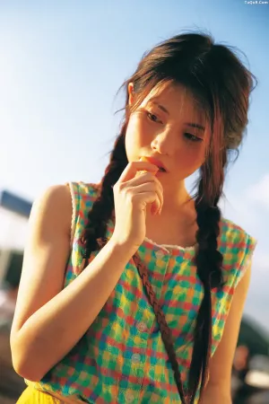 [YITUYU艺图语]No.20250683_03.27 自由的盛夏 困困不困了 [27P]