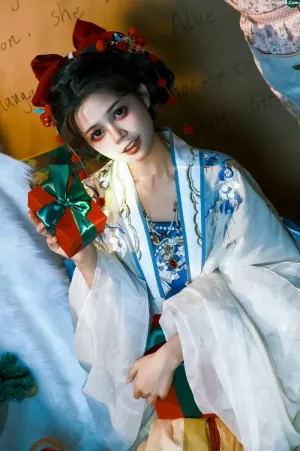[YITUYU艺图语]No.20250097_01.20 白雪公主的圣诞节 蘑菇  [20P]
