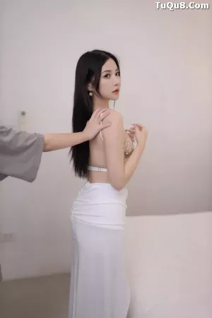 XRFW0567 秀人番外 鱼子酱Fish  – 《危险边缘》 主题写真 [120P]