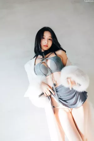 韩国美女YeonYu-No.013 - Loozy YeonYu Yano driver 主题写真 [78P]