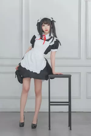 Coser美女面饼仙儿 NO.067 左轮女仆 主题写真 [15P]