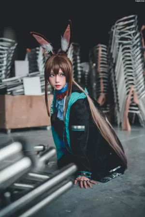 动漫博主Kitaro绮太郎No.026 – 明日方舟 阿米娅 主题写真 [17P]