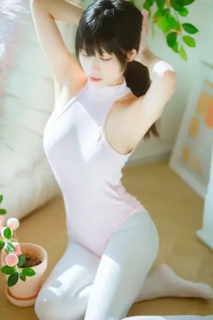 国产Coser美女三無人型-NO.008 白丝桃子 主题写真 [60P]
