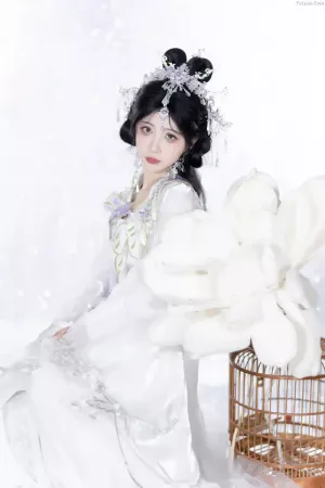 [YITUYU艺图语]No.20250351_02.21 月色如霜 绮罗生的小苏苏  [23P]