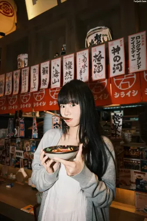 [YITUYU艺图语]No.20250053_01.11 日料馆 是三金呀  [26P]