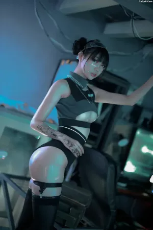 动漫博主_周叽是可爱兔兔_No.019 – 仿生人形 主题写真 [35P]