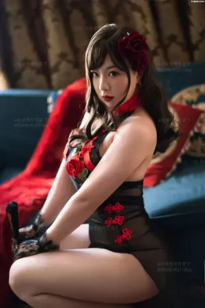 微胖系Coser美女皮皮奶-No.019 - 《玫瑰》 主题写真 [50P]