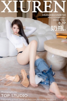 [XiuRen秀人网]No.8740_模特奶瓶私房性感白色T恤配蓝色牛仔裤半脱秀曼妙身姿迷人写真82P