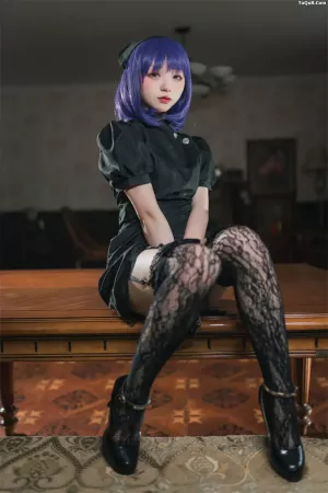 Coser小姐姐_花铃_No.011 – 黑江雫护士 主题写真 [35P]