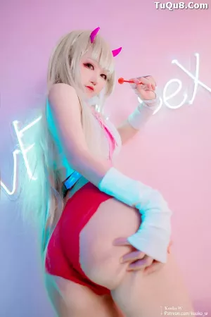 越南妹子Kuuko W - NO.140 Viper [24P]