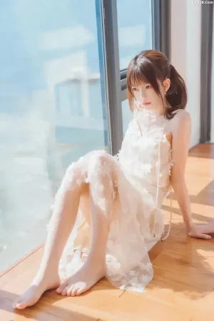 动漫博主桜桃喵No.192 - 《粼光》 主题写真 [25P]