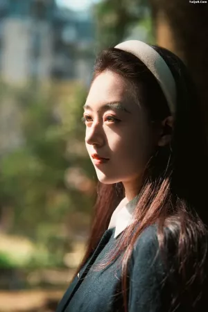[YITUYU艺图语]No.20260480_03.19 当深黑制服的沉静遇上山茶花的热烈 曲清河 [18P]