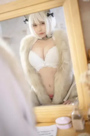Coser美女抱走莫子aa-No.039 - 虎年专辑 小脑斧 主题写真 [51P]