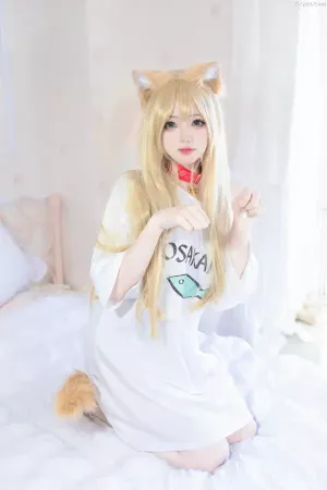 颜值博主咬一口兔娘 No.010 - 黄豆粉 主题写真 [16P]