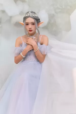 颜值博主_兔子Zzz不吃胡萝卜_No.010 – 海情烟 主题写真 [38P]