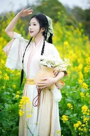 [YITUYU艺图语]No.20250747_04.04 春日田园 兔牙w [22P]