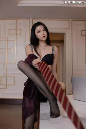 XRFW0807 秀人番外 鱼子酱Fish –《紫色衬衫》 主题写真 [120P]