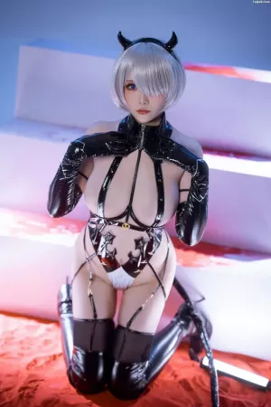 Coser美女星之迟迟No.298 – 2025-8-F 2B同人 主题写真 [66P]