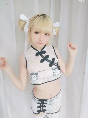 Coser美女星之迟迟 Vol.016 熊猫旗袍包 主题写真 [61P]