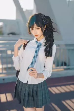 [YITUYU艺图语]No.20260517_03.23 JK永远拍不腻 吞树莓 [24P]