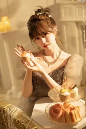 [YITUYU艺图语]No.20250007_01.02 金碧辉煌 壹萱 主题写真 [22P]