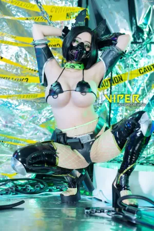 日本Coser美女Byoru-No.187 – Byoru-瓦洛蘭特 毒蛇 主题写真 [47P]