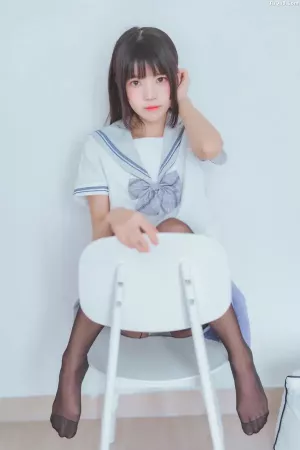 动漫博主桜桃喵No.028 - 黑丝水手 主题写真 [49P]