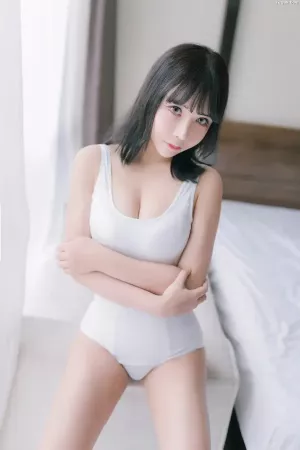 Coser美女抱走莫子aa-No.022 - 大姐姐 主题写真 [41P]