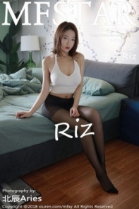 [MFStar模范学院]Vol.137_嫩模栗子Riz脱内衣秀豪乳透视无内黑丝裤袜喷血诱惑写真43P